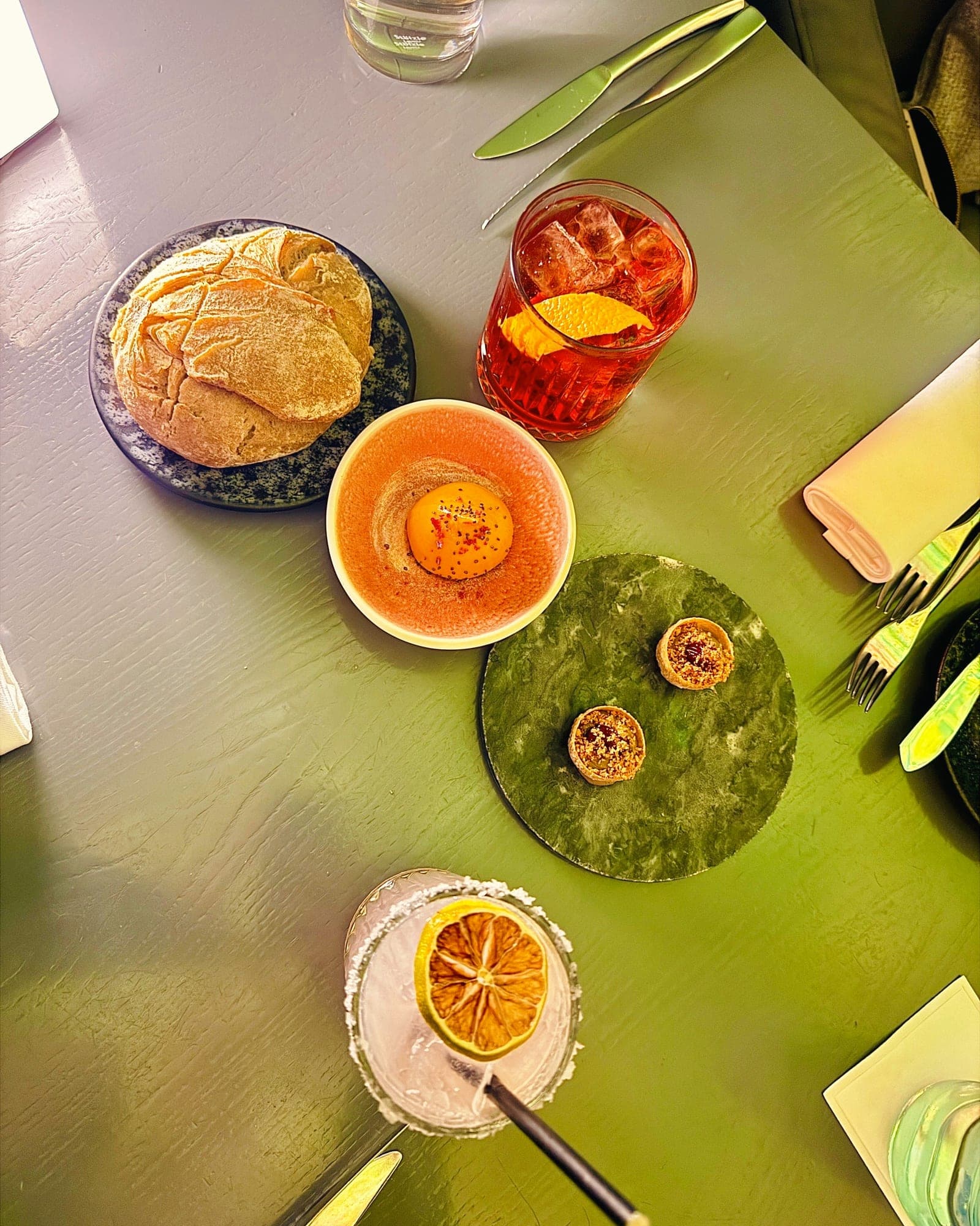 The foie gras amuse-bouche and drinks at Das Loft